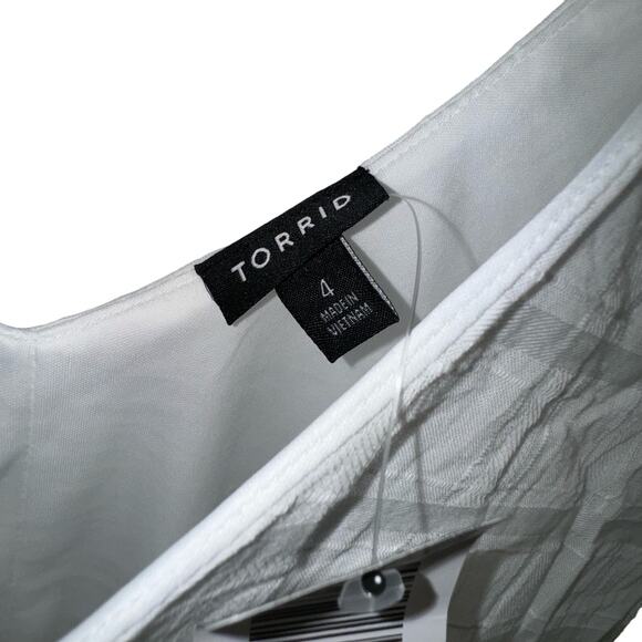Torrid White Cinched Waist Tassel Sleeves Size 4 Top - Picture 4 of 5